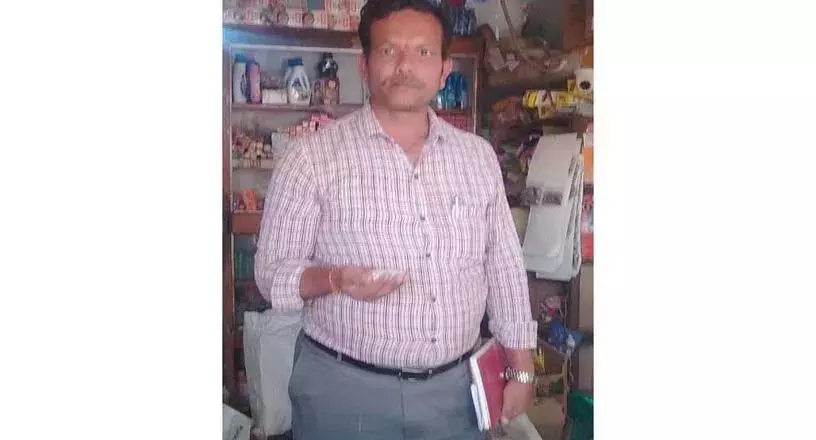 Munugode Inspection: डिप्टी तहसीलदार ने गैर-कानूनी राशन चावल के व्यापार के खिलाफ चेतावनी दी Munugode Inspection: डिप्टी तहसीलदार ने गैर-कानूनी राशन चावल के व्यापार के खिलाफ चेतावनी दी