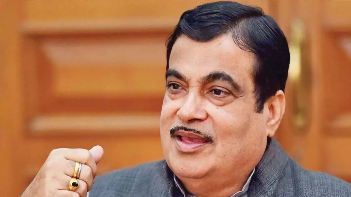 Gadkari ने असम में बांग्लादेशियों के वोट पर उठाया सवाल Gadkari ने असम में बांग्लादेशियों के वोट पर उठाया सवाल