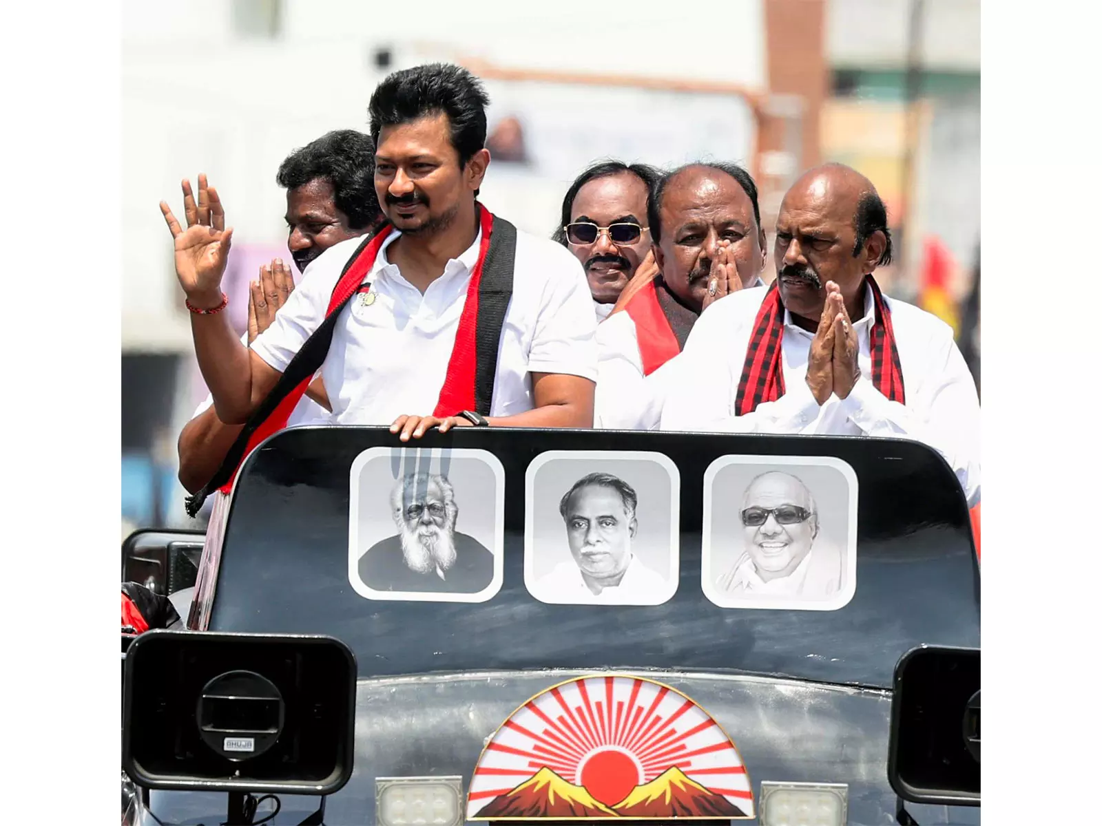 Udhayanidhi Stalin ने चुनाव से पहले 20.64 करोड़ की संपत्ति घोषित की Udhayanidhi Stalin ने चुनाव से पहले 20.64 करोड़ की संपत्ति घोषित की