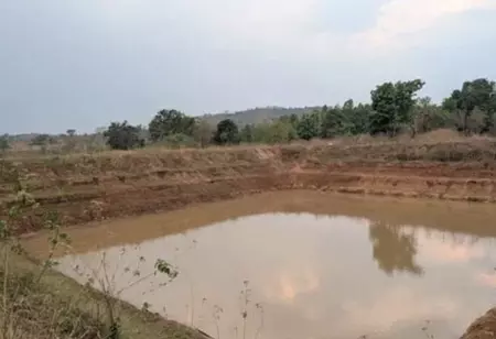 BREAKING: तालाब में डूबने से दो सगे भाइयों समेत तीन बच्चों की मौत BREAKING: तालाब में डूबने से दो सगे भाइयों समेत तीन बच्चों की मौत