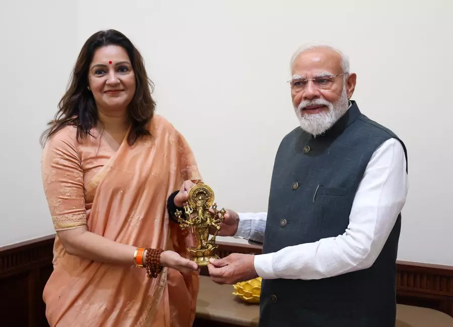 प्रियंका चतुर्वेदी ने पीएम मोदी से मुलाकात पर जताया आभार प्रियंका चतुर्वेदी ने पीएम मोदी से मुलाकात पर जताया आभार
