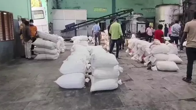 BIG BREAKING: 223 करोड़ रुपये के ड्रग्स नष्ट, NCB ने जलाकर किया निपटान BIG BREAKING: 223 करोड़ रुपये के ड्रग्स नष्ट, NCB ने जलाकर किया निपटान