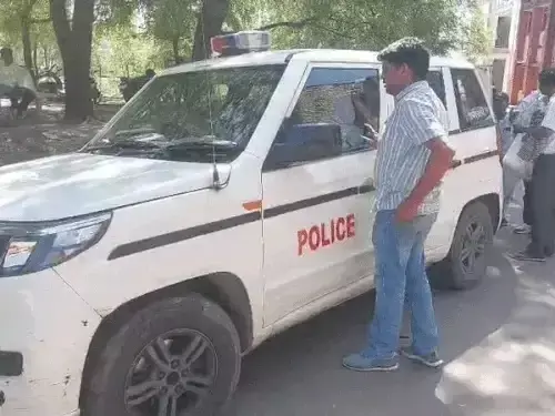 Dausa: सरकारी डॉक्टर पर सिलिकोसिस फर्जी प्रमाण पत्र घोटाले में कार्रवाई Dausa: सरकारी डॉक्टर पर सिलिकोसिस फर्जी प्रमाण पत्र घोटाले में कार्रवाई