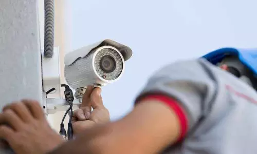 Delhi सरकार चीनी CCTV कैमरे हटाने का कारण: सुरक्षा और डेटा प्राइवेसी चिंता
