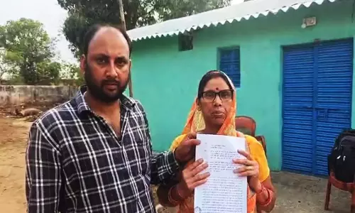 4 साल बाद ससुराल लौटी बहू, प्रताड़ना से परेशान सास ने मांगी इच्छामृत्यु 4 साल बाद ससुराल लौटी बहू, प्रताड़ना से परेशान सास ने मांगी इच्छामृत्यु