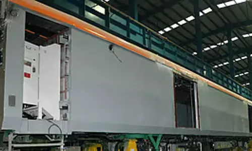 ICF ने तोड़ा रिकॉर्ड: साल में 3,405 बॉक्स तैयार ICF ने तोड़ा रिकॉर्ड: साल में 3,405 बॉक्स तैयार