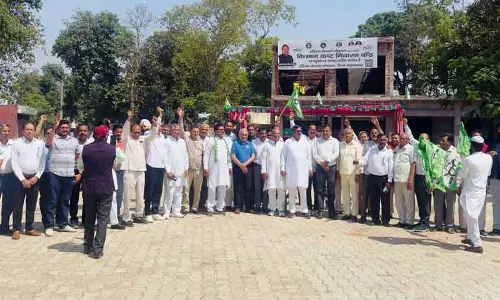 Yamunanagar इनेलो नेताओं ने गेहूं खरीद नियमों में खामियां बताईं Yamunanagar इनेलो नेताओं ने गेहूं खरीद नियमों में खामियां बताईं