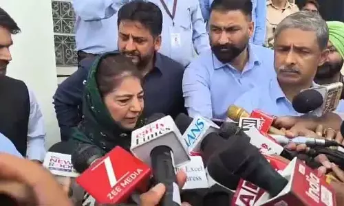 Srinagar महबूबा ने गंदेरबल मुठभेड़ की निष्पक्ष जांच मांग की