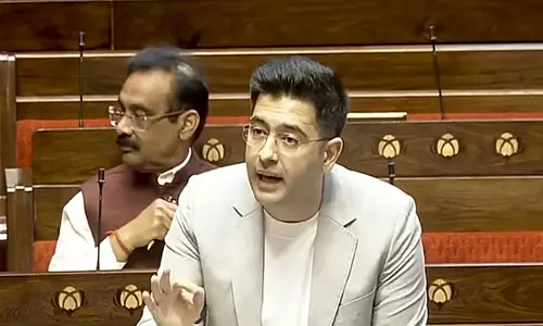 Raghav Chadha का बयान: चुप हैं, लेकिन हारे नहीं उपनेता पद से हटने के बाद Raghav Chadha का बयान: चुप हैं, लेकिन हारे नहीं उपनेता पद से हटने के बाद