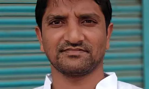 कलियाचक मामला: मास्टरमाइंड मोफक्करुल इस्लाम बागडोगरा एयरपोर्ट से गिरफ्तार कलियाचक मामला: मास्टरमाइंड मोफक्करुल इस्लाम बागडोगरा एयरपोर्ट से गिरफ्तार