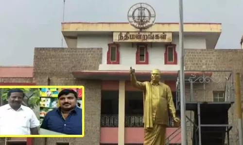 Sathankulam: कोर्ट ने 9 पुलिसवालों की सज़ा 6 अप्रैल तक टाली Sathankulam: कोर्ट ने 9 पुलिसवालों की सज़ा 6 अप्रैल तक टाली