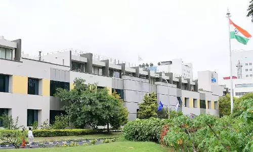 IIIT-B: NAIN कॉन्क्लेव में छात्रों ने प्रोजेक्ट्स प्रदर्शित किए IIIT-B: NAIN कॉन्क्लेव में छात्रों ने प्रोजेक्ट्स प्रदर्शित किए