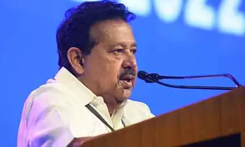 Chennai लाल रेत खदान मामले में पोनमुडी बरी Chennai लाल रेत खदान मामले में पोनमुडी बरी