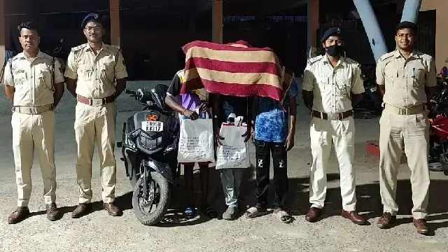 Cuttack में 16 लाख रुपये से अधिक की हेरोइन के साथ तीन गिरफ्तार Cuttack में 16 लाख रुपये से अधिक की हेरोइन के साथ तीन गिरफ्तार