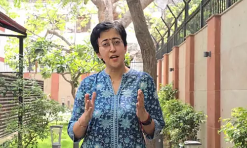राघव चड्ढा पर आतिशी का पलटवार, पूछा- सरकार से सवाल पूछने में डर क्यों राघव चड्ढा पर आतिशी का पलटवार, पूछा- सरकार से सवाल पूछने में डर क्यों