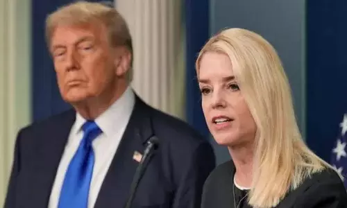 डोनाल्ड ट्रंप ने US Attorney General पाम बॉन्डी को हटाया