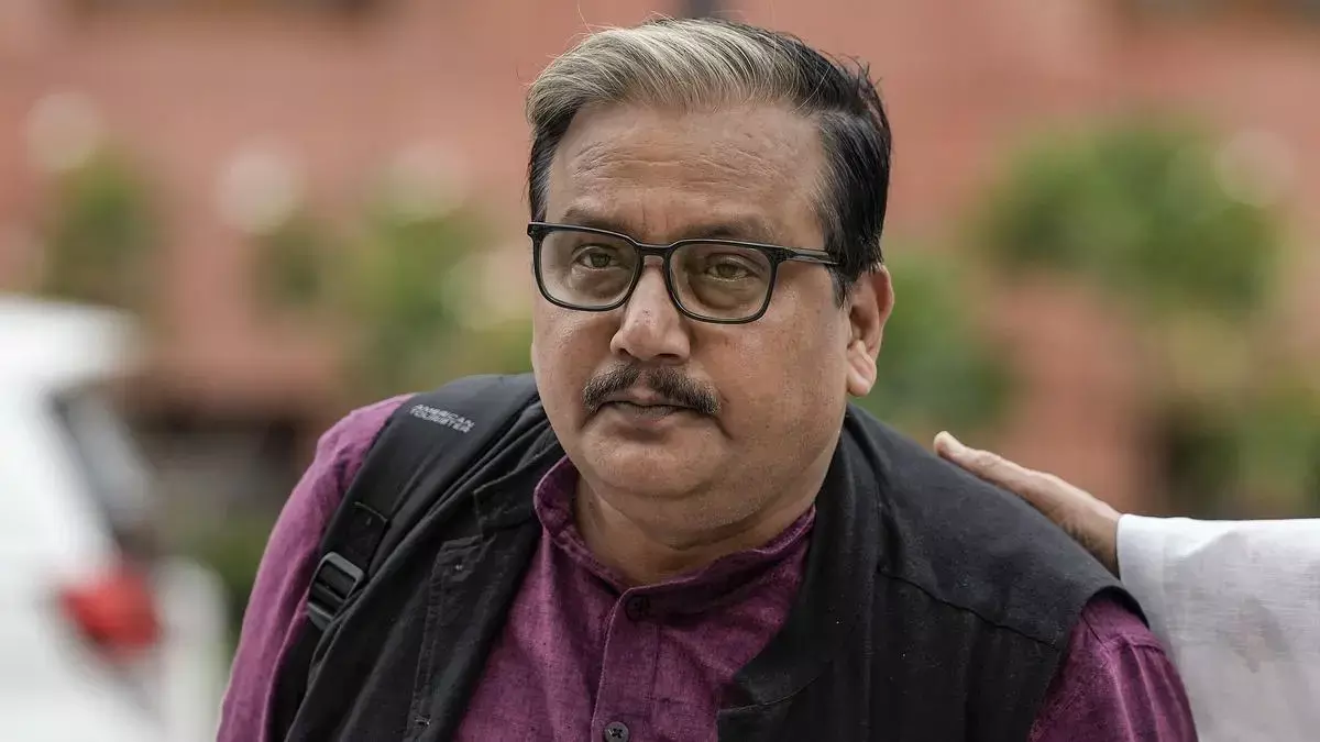 बंगाल को हिंसक चुनावों की ओर धकेला जा रहा है: मालदा घटना पर RJD सांसद मनोज झा बंगाल को हिंसक चुनावों की ओर धकेला जा रहा है: मालदा घटना पर RJD सांसद मनोज झा