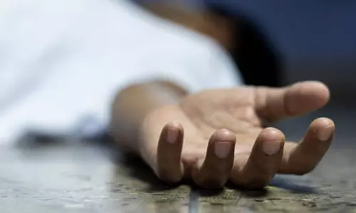 Bihar : नकली शराब से मौतों का सिलसिला, मृतकों की संख्या 4 पहुंची Bihar : नकली शराब से मौतों का सिलसिला, मृतकों की संख्या 4 पहुंची