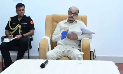 जल संरक्षण के कार्यों को और गति दें, अधिक से अधिक पेड़ लगाकर संरक्षित करें : राज्यपाल डेका जल संरक्षण के कार्यों को और गति दें, अधिक से अधिक पेड़ लगाकर संरक्षित करें : राज्यपाल डेका
