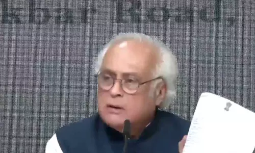 चुनावों के दौरान बिना आम सहमति के संसद का विशेष सत्र बुलाया गया: Congress