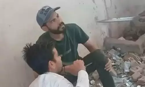 भोपाल के BHEL इलाके में टूटी-फूटी बिल्डिंग में शराब पार्टी कर रहे युवकों की लूट भोपाल के BHEL इलाके में टूटी-फूटी बिल्डिंग में शराब पार्टी कर रहे युवकों की लूट