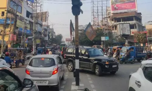 Guwahati की बदलती सूरत: चार दशक बाद शहर के विकास पर सवाल