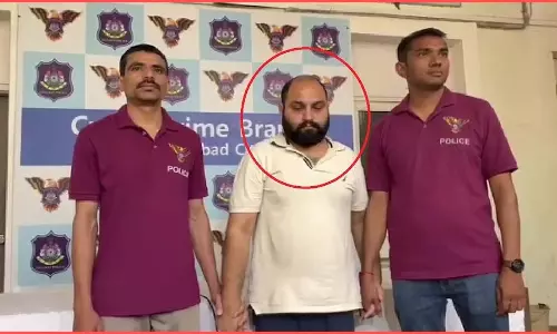 शादी के नाम पर ₹50 लाख से ज्यादा का चूना लगाया, 6 आरोपी पुलिस की गिरफ्त में, बुजुर्ग वकील को ऐसे बनाया निशाना शादी के नाम पर ₹50 लाख से ज्यादा का चूना लगाया, 6 आरोपी पुलिस की गिरफ्त में, बुजुर्ग वकील को ऐसे बनाया निशाना