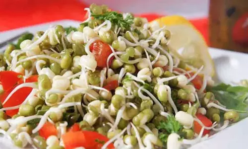 Sprouts सीधे न लें, जानें उन्हें कैसे लें Sprouts सीधे न लें, जानें उन्हें कैसे लें