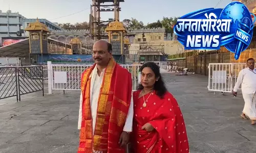 Telangana के पुलिस महानिदेशक बी. शिवधर रेड्डी ने तिरुमाला तिरूपति देवस्थानम मंदिर में पूजा-अर्चना की