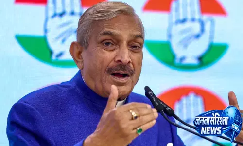 किसी भी चुनाव अधिकारी के खिलाफ हिंसा करना निंदनीय है: मालदा घटना पर Congress के प्रमोद तिवारी
