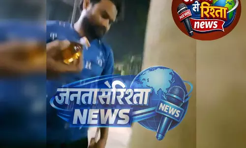 रायपुर में शराब भट्टी पर ओवररेट बिक्री का आरोप, देखें VIDEO...