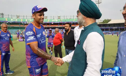 LG तरणजीत सिंह संधू ने अरुण जेटली स्टेडियम का किया दौरा LG तरणजीत सिंह संधू ने अरुण जेटली स्टेडियम का किया दौरा