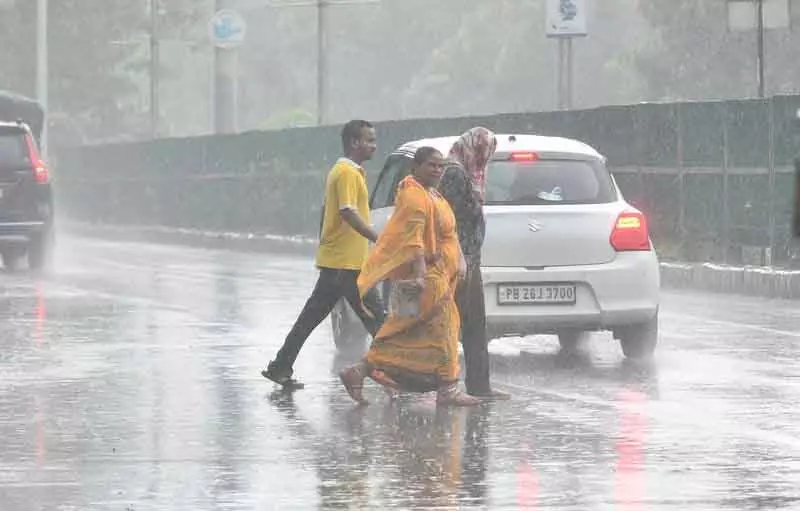 Chandigarh, Punjab, Haryana में मौसम बिगड़ेगा, IMD ने ऑरेंज अलर्ट जारी किया Chandigarh, Punjab, Haryana में मौसम बिगड़ेगा, IMD ने ऑरेंज अलर्ट जारी किया