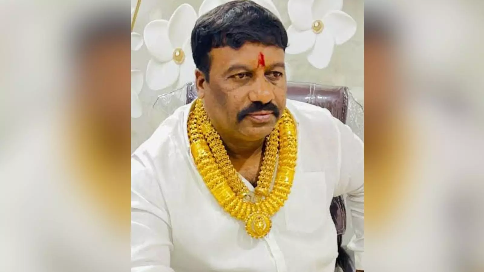 Hyderabad: आयकर विभाग ने एक करोड़ रुपये का सोना जब्त, ‘गोल्ड मैन’ पर मामला दर्ज Hyderabad: आयकर विभाग ने एक करोड़ रुपये का सोना जब्त, ‘गोल्ड मैन’ पर मामला दर्ज
