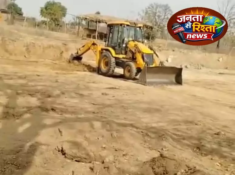 वनपाल ने मोटी रकम लेकर वनभूमि में कराया अवैध कब्जा वनपाल ने मोटी रकम लेकर वनभूमि में कराया अवैध कब्जा