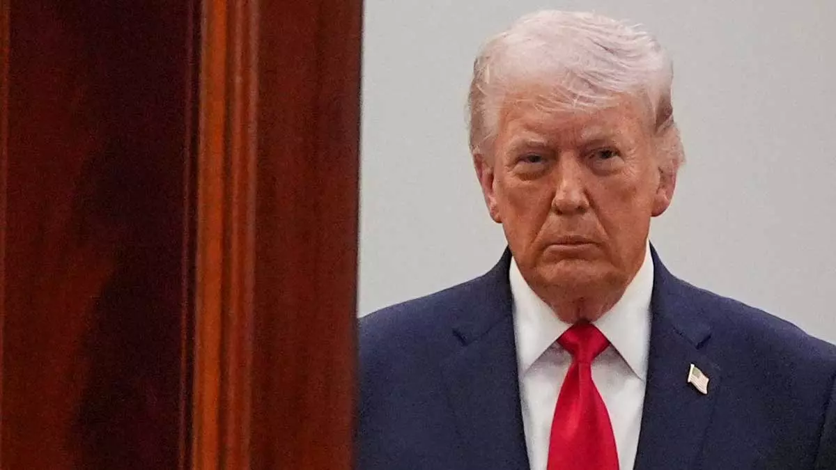 Trump ने ईरान के बुनियादी ढांचे को दी चेतावनी Trump ने ईरान के बुनियादी ढांचे को दी चेतावनी