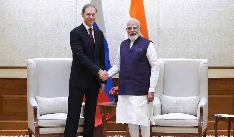 पश्चिम एशिया संघर्ष के बीच रूस ने भारत को तेल और LNG सप्लाई बढ़ाने का ऑफर दिया पश्चिम एशिया संघर्ष के बीच रूस ने भारत को तेल और LNG सप्लाई बढ़ाने का ऑफर दिया