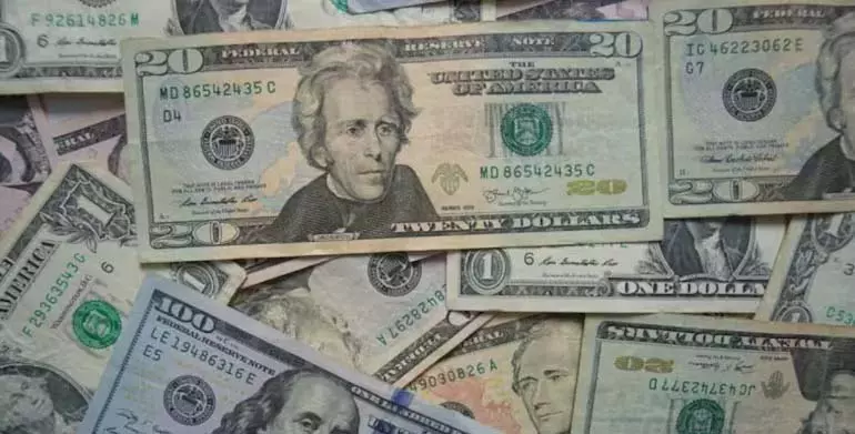 Forex reserves $10.29 बिलियन घटकर $688.06 बिलियन रह गया Forex reserves $10.29 बिलियन घटकर $688.06 बिलियन रह गया