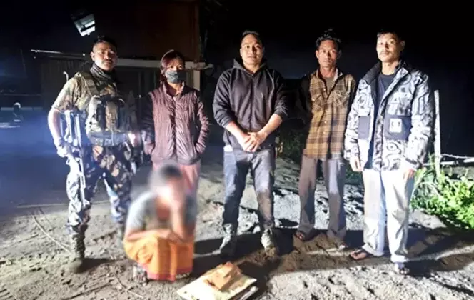 Namsai: दो ड्रग तस्करों को गिरफ्तार, 57 ग्राम संदिग्ध हेरोइन बरामद Namsai: दो ड्रग तस्करों को गिरफ्तार, 57 ग्राम संदिग्ध हेरोइन बरामद