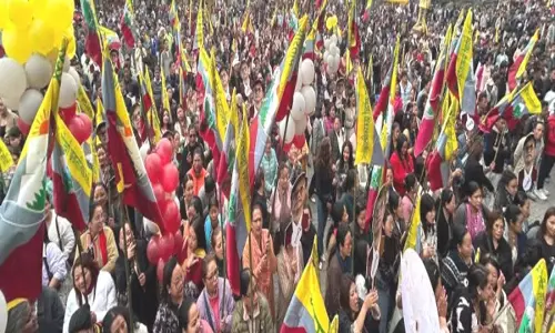 Sikkim : हिल्स में नॉमिनेशन डे पर जोरों से चुनावी रैलियों का आयोजन Sikkim : हिल्स में नॉमिनेशन डे पर जोरों से चुनावी रैलियों का आयोजन