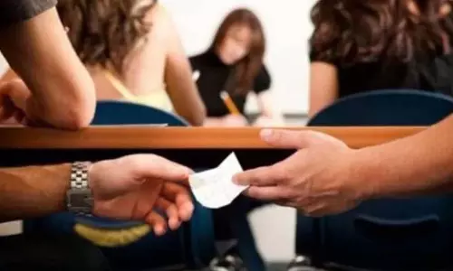 ओपन परीक्षा में नकल कराने का आरोप, भारी विवाद ओपन परीक्षा में नकल कराने का आरोप, भारी विवाद
