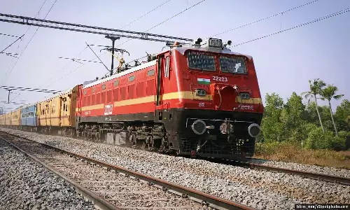 रेल का काम पूरा हुआ: Egmore-पुखारा इलेक्ट्रिक ट्रेनें पहले की तरह चल रही हैं