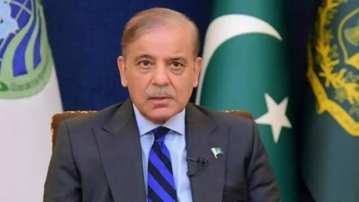 Pakistan अप्रैल में UAE का $3.5 बिलियन का लौटाएगा कर्ज़, रिज़र्व की चिंता के बीच Pakistan अप्रैल में UAE का $3.5 बिलियन का लौटाएगा कर्ज़, रिज़र्व की चिंता के बीच