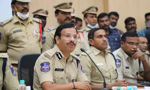 Hyderabad: साइबर क्रिमिनल्स ने WhatsApp के जरिए CEOs को निशाना बनाया, पुलिस ने अलर्ट जारी