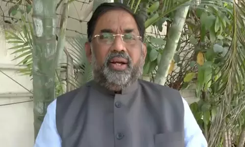 तेलंगाना सरकार पर भाजपा का हमला, कहा- स्कूल की फीस को वार्षिक जबरन वसूली का कार्यक्रम न बनाया जाए तेलंगाना सरकार पर भाजपा का हमला, कहा- स्कूल की फीस को वार्षिक जबरन वसूली का कार्यक्रम न बनाया जाए