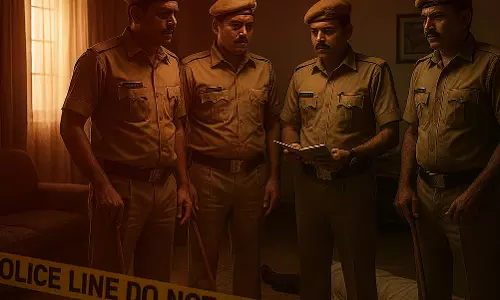 Thane : सड़क किनारे खड़े टेंपो से 6.6 लाख के बैन गुटखा और तंबाकू प्रोडक्ट्स ज़ब्त