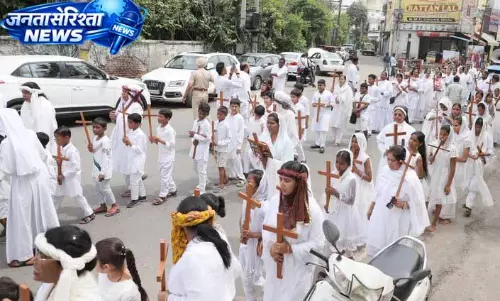 Jalandhar: विश्व शांति की कामना के साथ गुड फ्राइडे जुलूस आयोजित