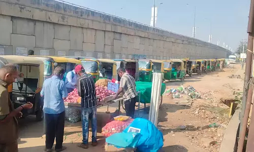 Hoskote : घंटों इंतज़ार के बाद भी ऑटो LPG नहीं मिली Hoskote : घंटों इंतज़ार के बाद भी ऑटो LPG नहीं मिली