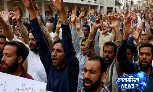 Pakistan: ईंधन की कीमतों में बढ़ोतरी के बीच सिंध में विरोध प्रदर्शन भड़का