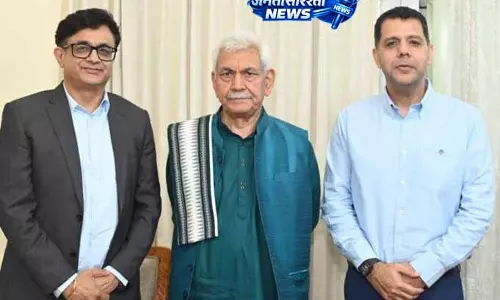 CEO नॉर्थ और स्टेट बिजनेस हेड ने LG से की बैठक CEO नॉर्थ और स्टेट बिजनेस हेड ने LG से की बैठक